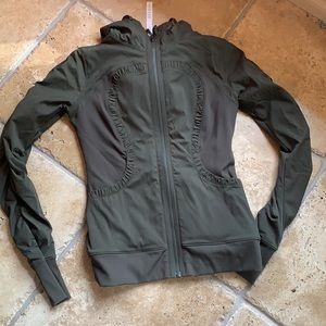 Lululemon Women’s zipper jacket